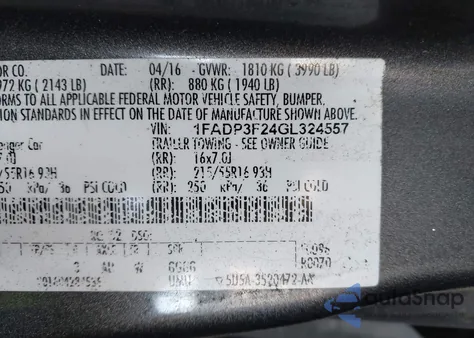 2016 Ford Focus Se z USA, uszkodzony, nr VIN 1FADP3F24GL324557